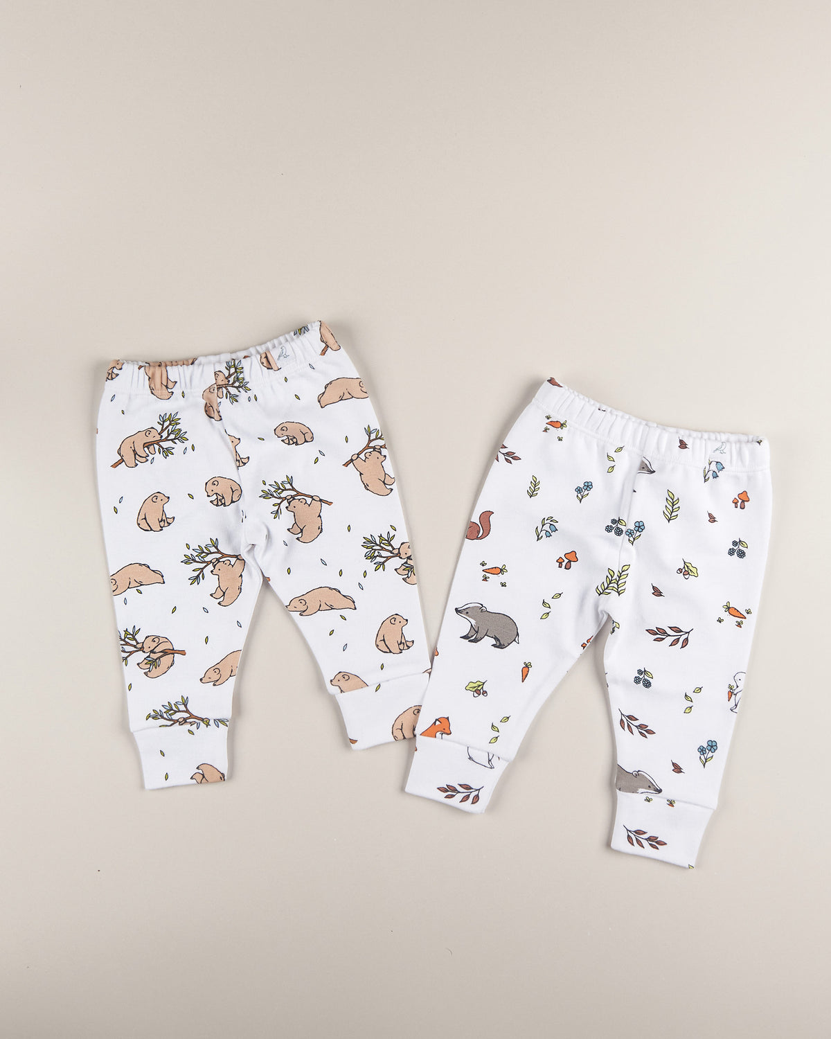 Organic cotton baby leggings top view woodland and bear design